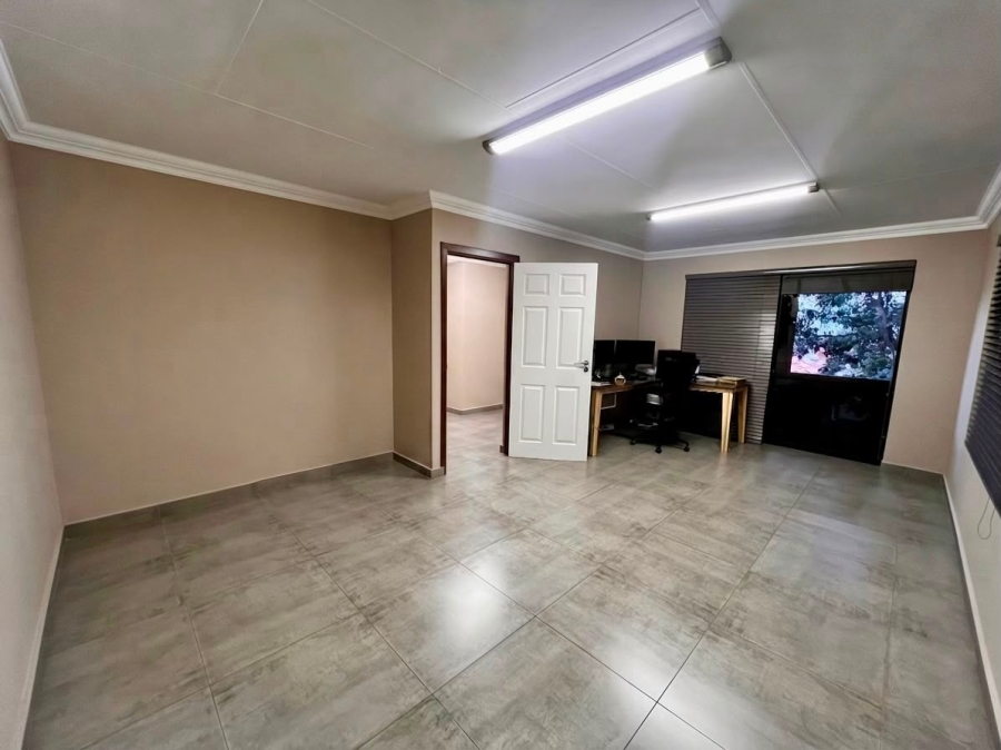 4 Bedroom Property for Sale in Boschdal North West